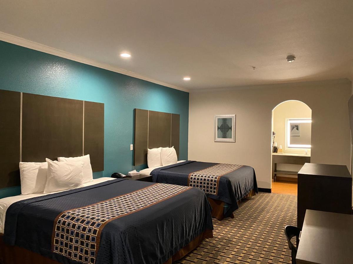 Regency Inn & Suites- Nw Houston Jersey Village Exterior photo