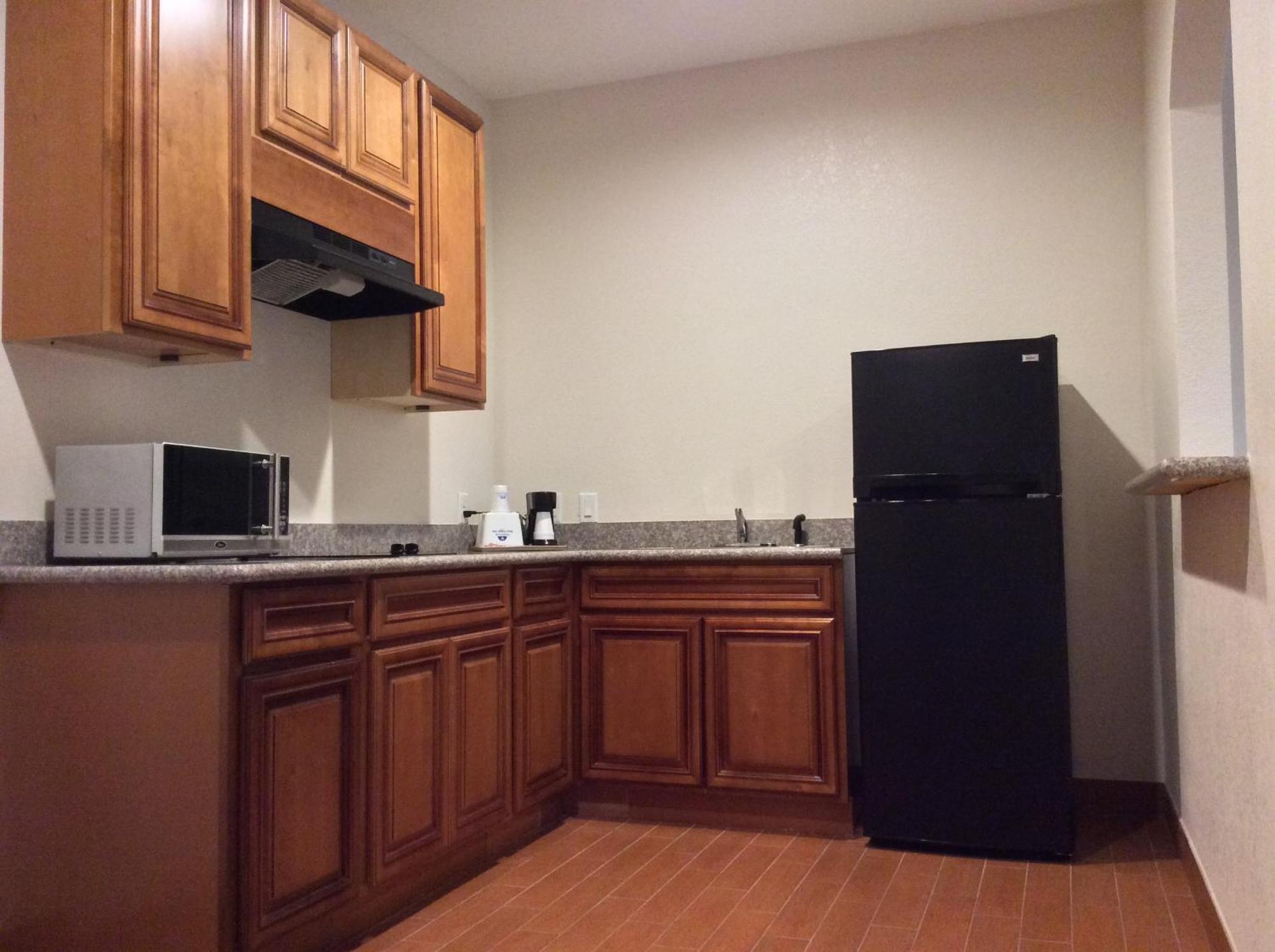 Regency Inn & Suites- Nw Houston Jersey Village Room photo